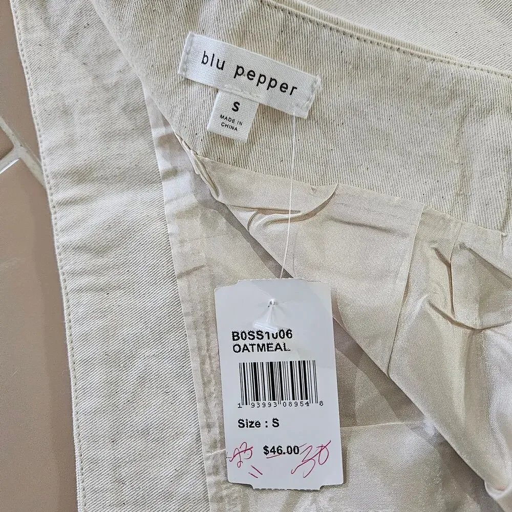 NWT! Blu Pepper Geometric Embroidered Cream Mini Skirt. Size Small.